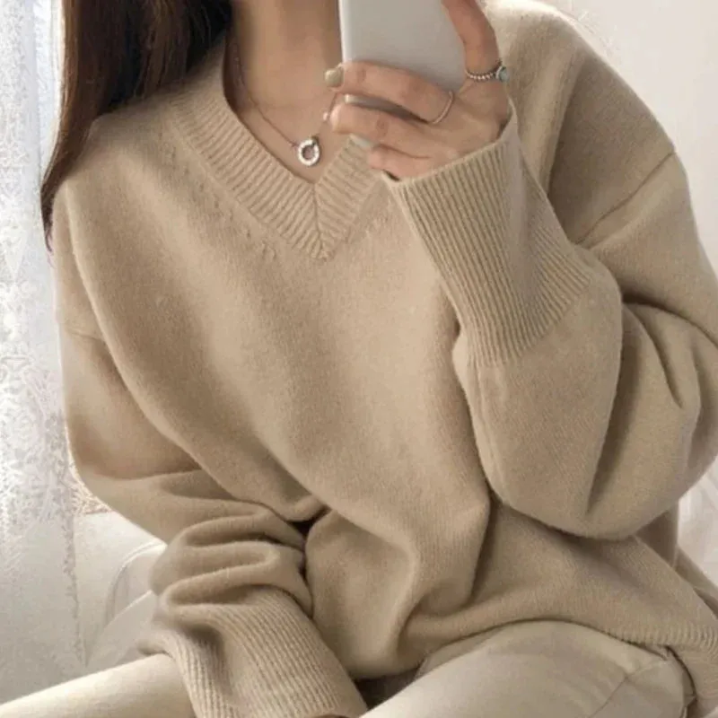 Aiertu FALL OUTFIT Sweater Pullovers Women Spring New Chic Solid V-neck All-match Loose Simple Female Fashion Vintage Elegant Clothing Leisure Soft