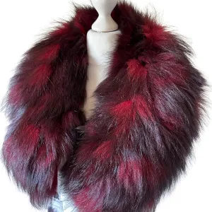 Red Large shawl collar made of arctic fox fur, lined and with buttons included