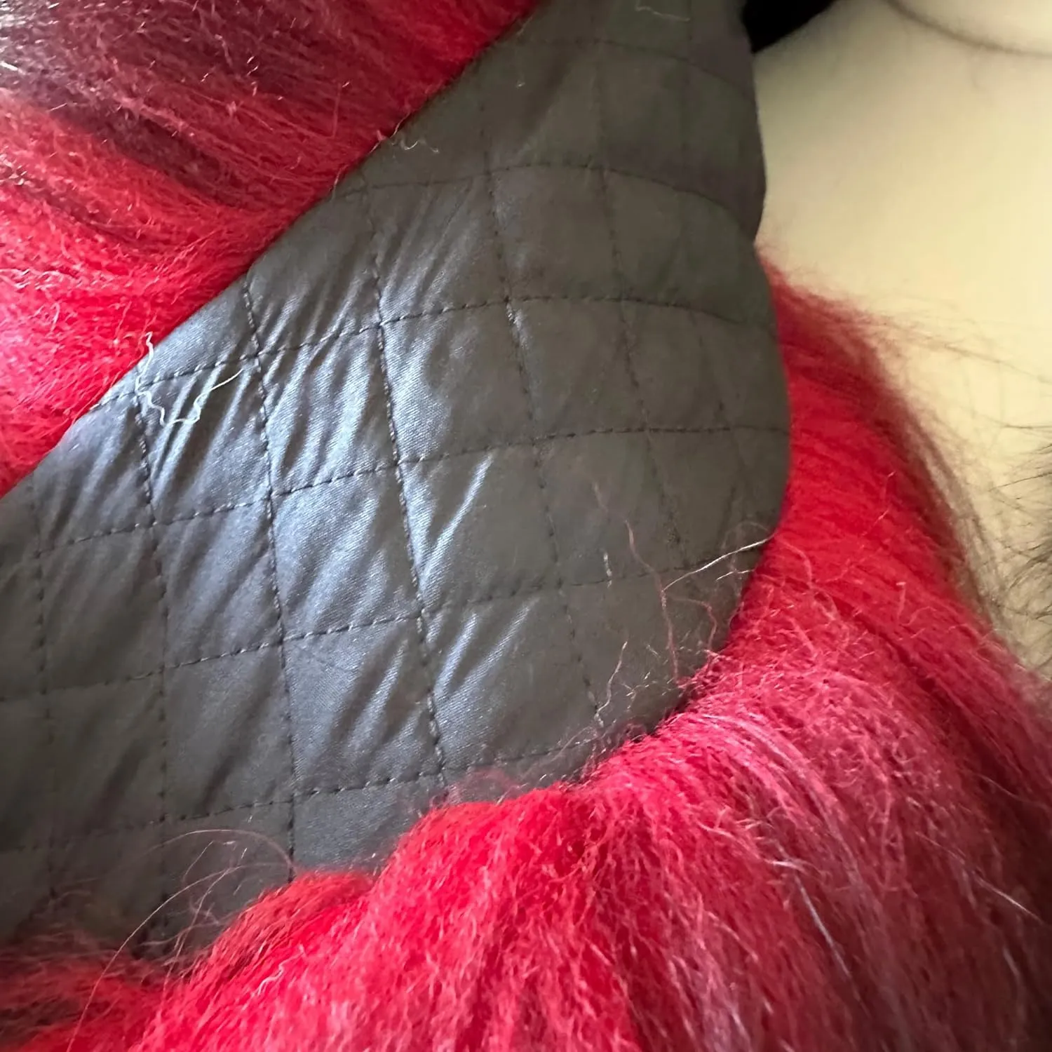 Red Large shawl collar made of arctic fox fur, lined and with buttons included